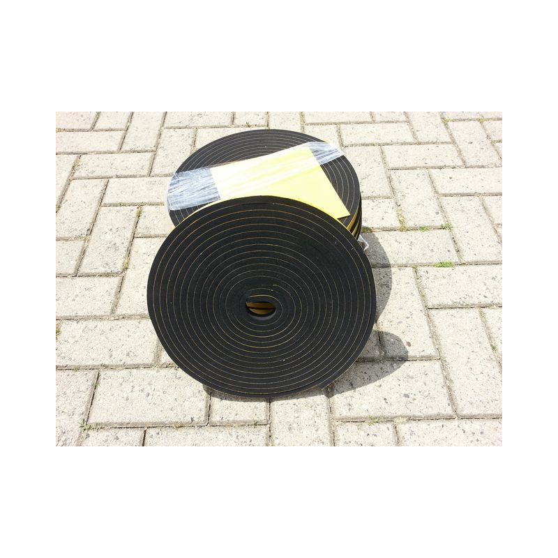 Celrubber 15 x 2 mm zelfklevend EPDM 10 meter 1 rol